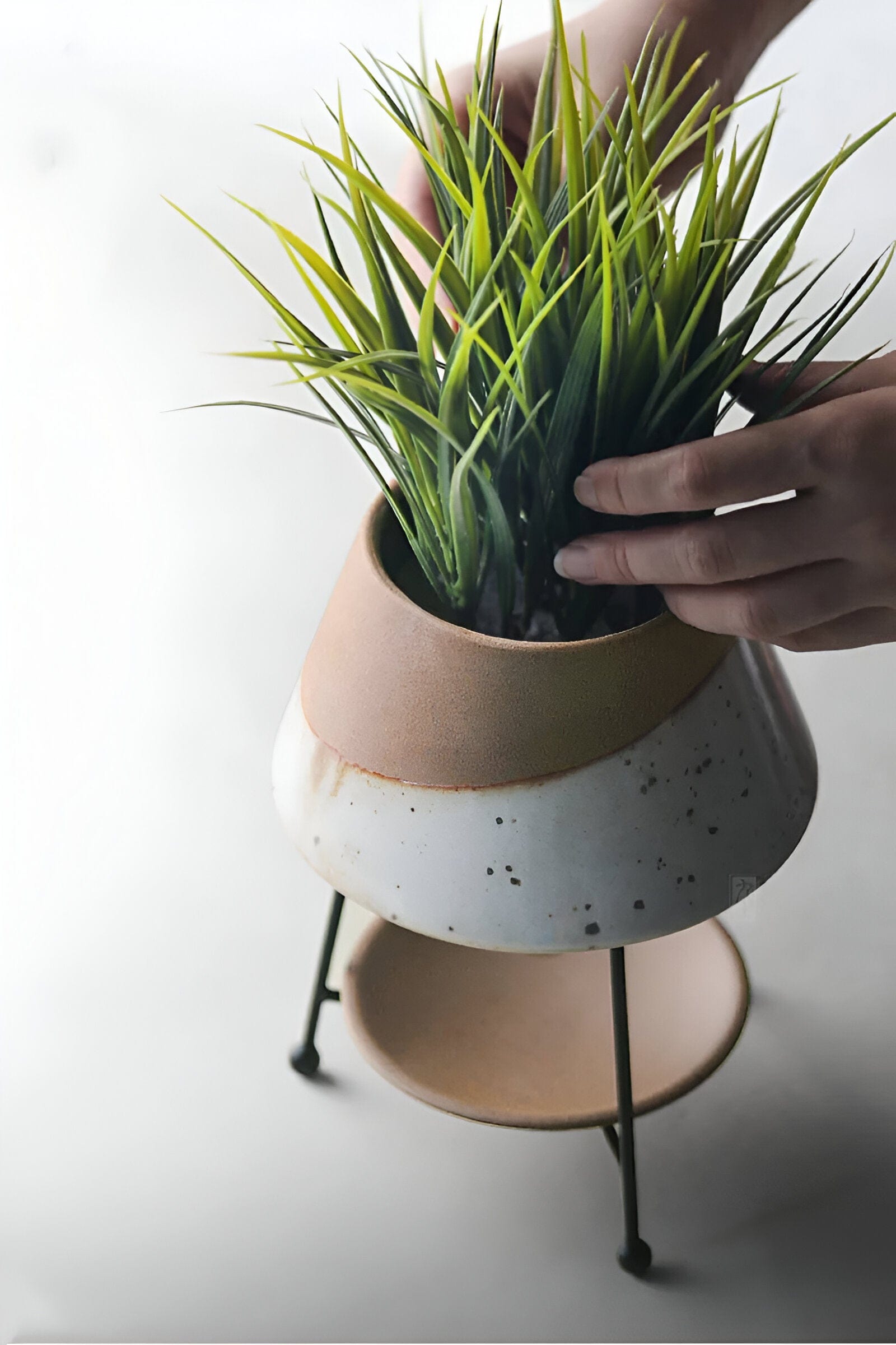 Dipped Clay Teardrop Pot with saucer Stand