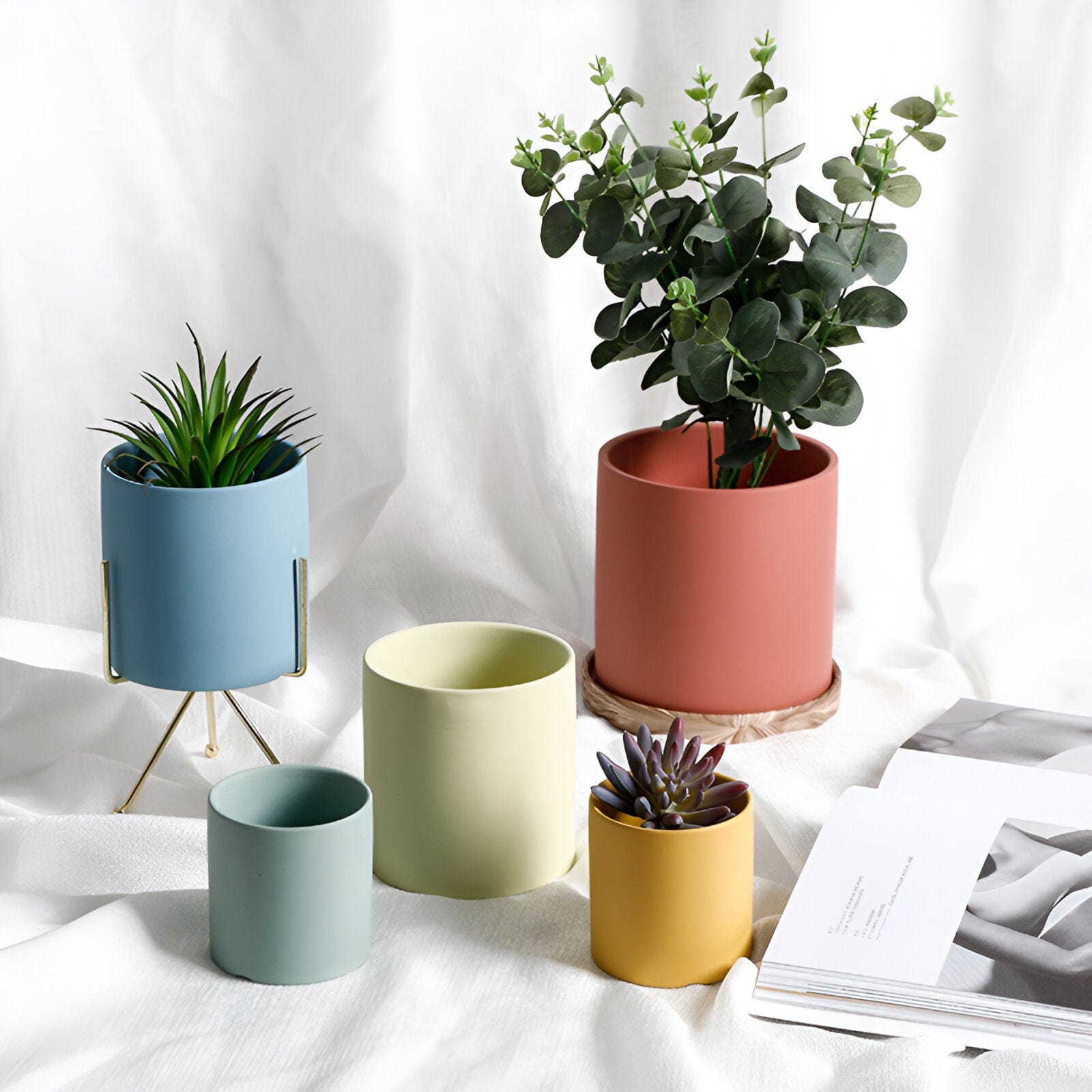 Colorful Classic Round Ceramic Pot Planter