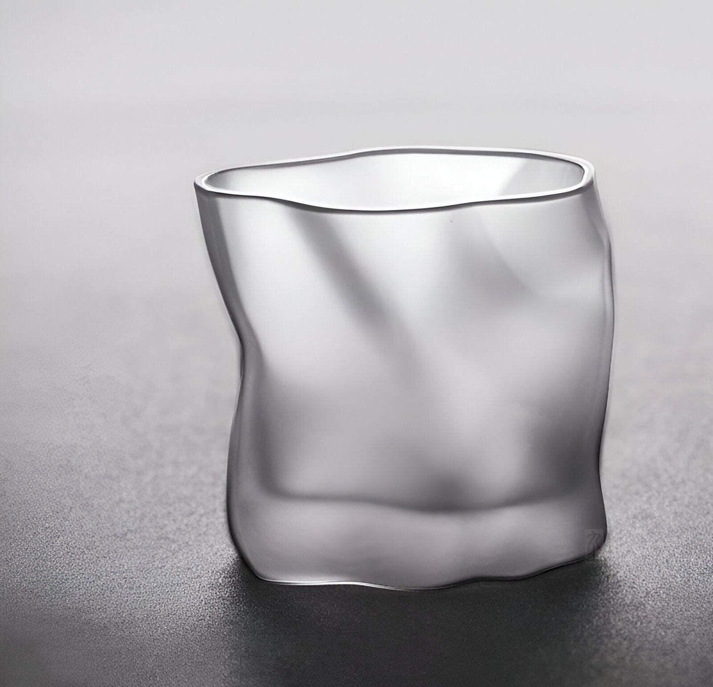 Distort Whisky Glass