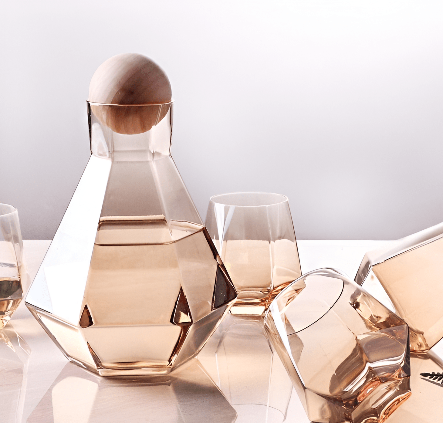 Geometrical Glass Carafe Drinkware