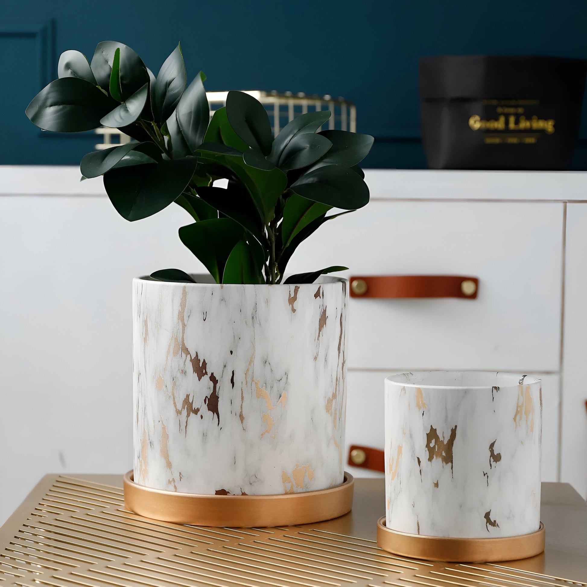   Golden Maze Flowers Pot Collection