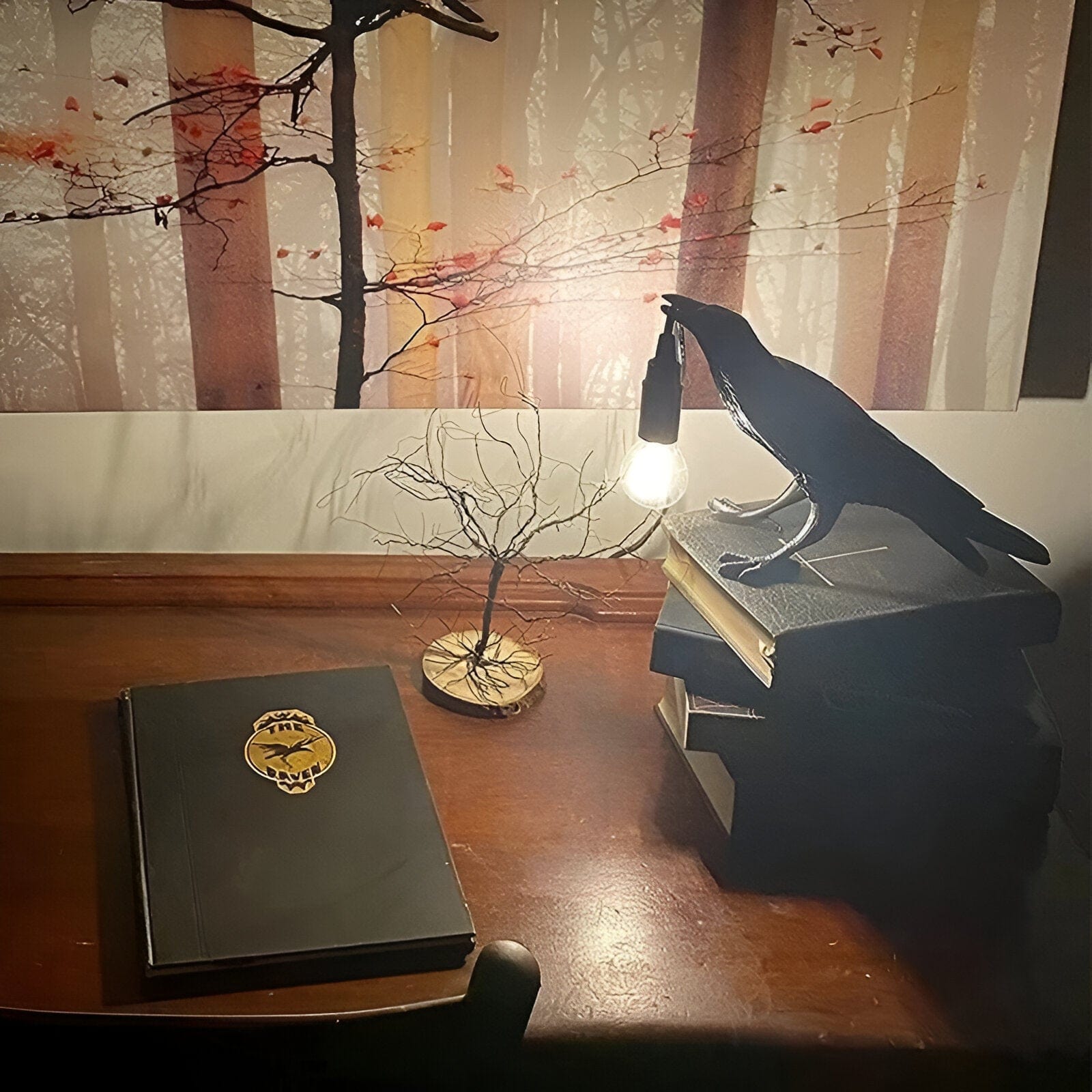 The Raven Bird Lamp