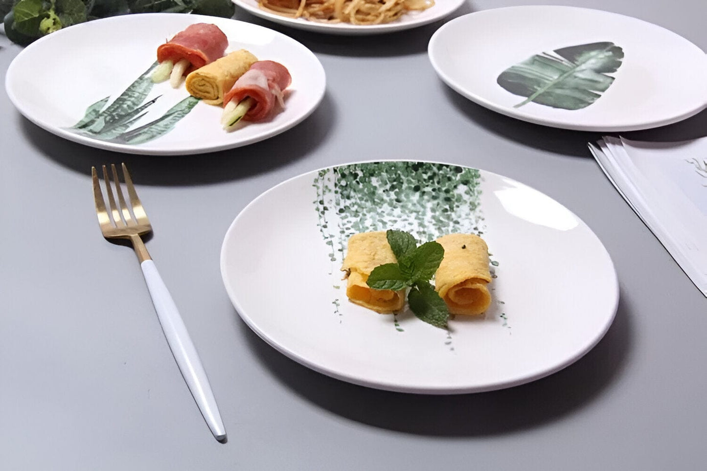 Tropical Minimalist Ceramic Plates